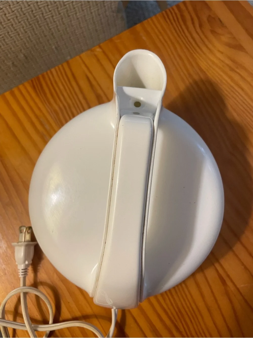 White Electric Kettle with Easy-Grip Handle